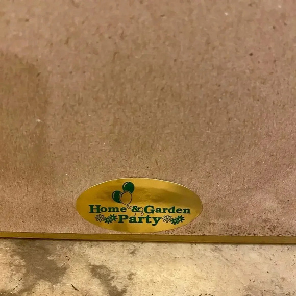 VTG Home & Garden Party Victorian Wedding Theme Gold Art Frame 18”x22” Signed - Picture 9 of 9